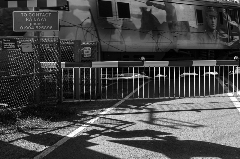 Ghosts over Grove Road Crossing
91111 'For the Fallen' passes the crossing at Grove Road, Retford
