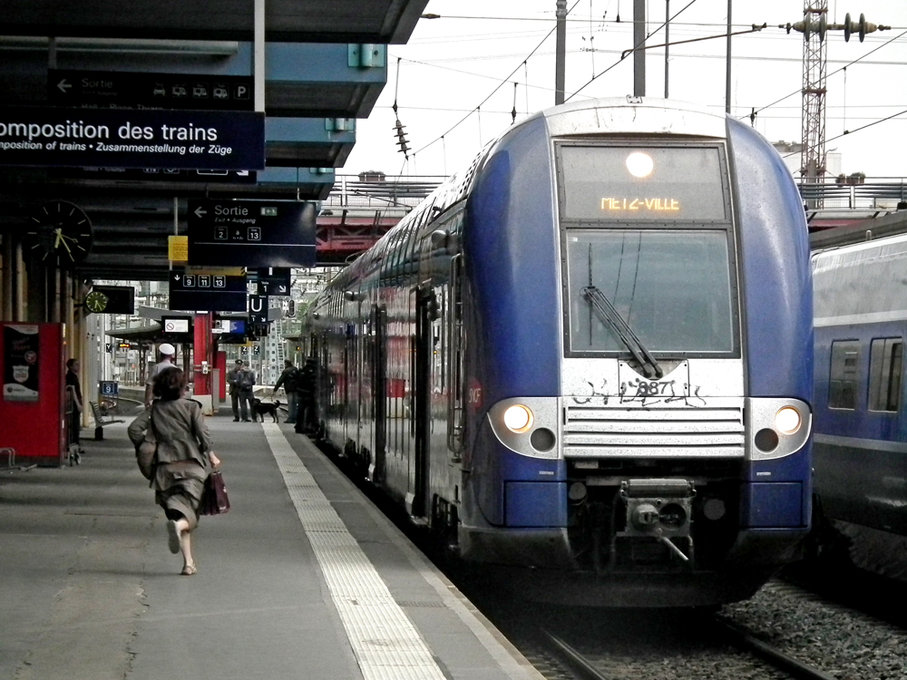 Nancy, ladt running for Metz train (she made it)
