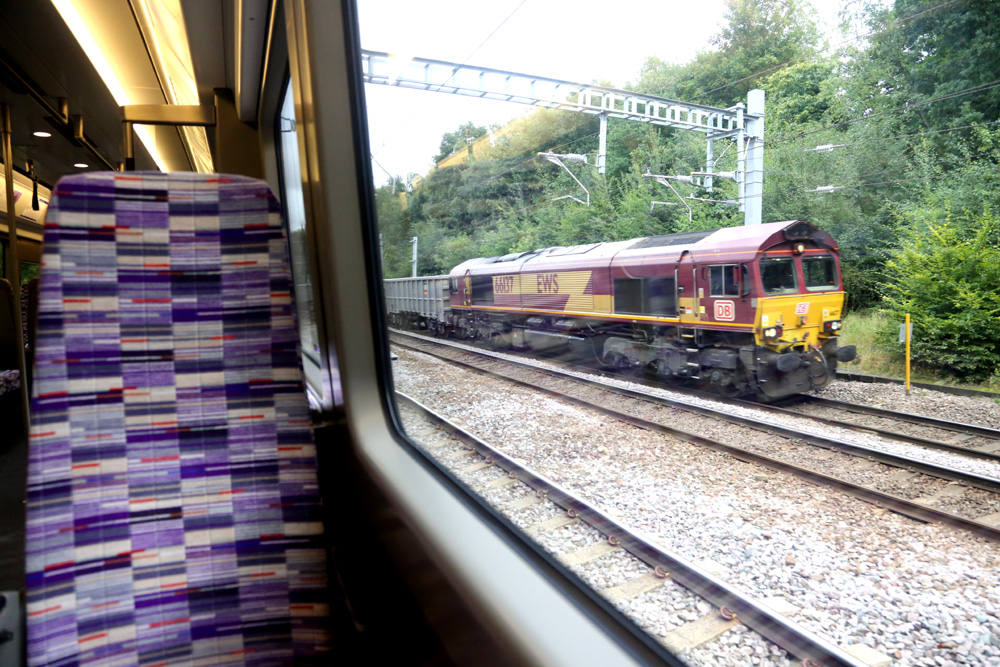66 from 345
66.137 on up line viewed from down 345 approaching Shenfield
