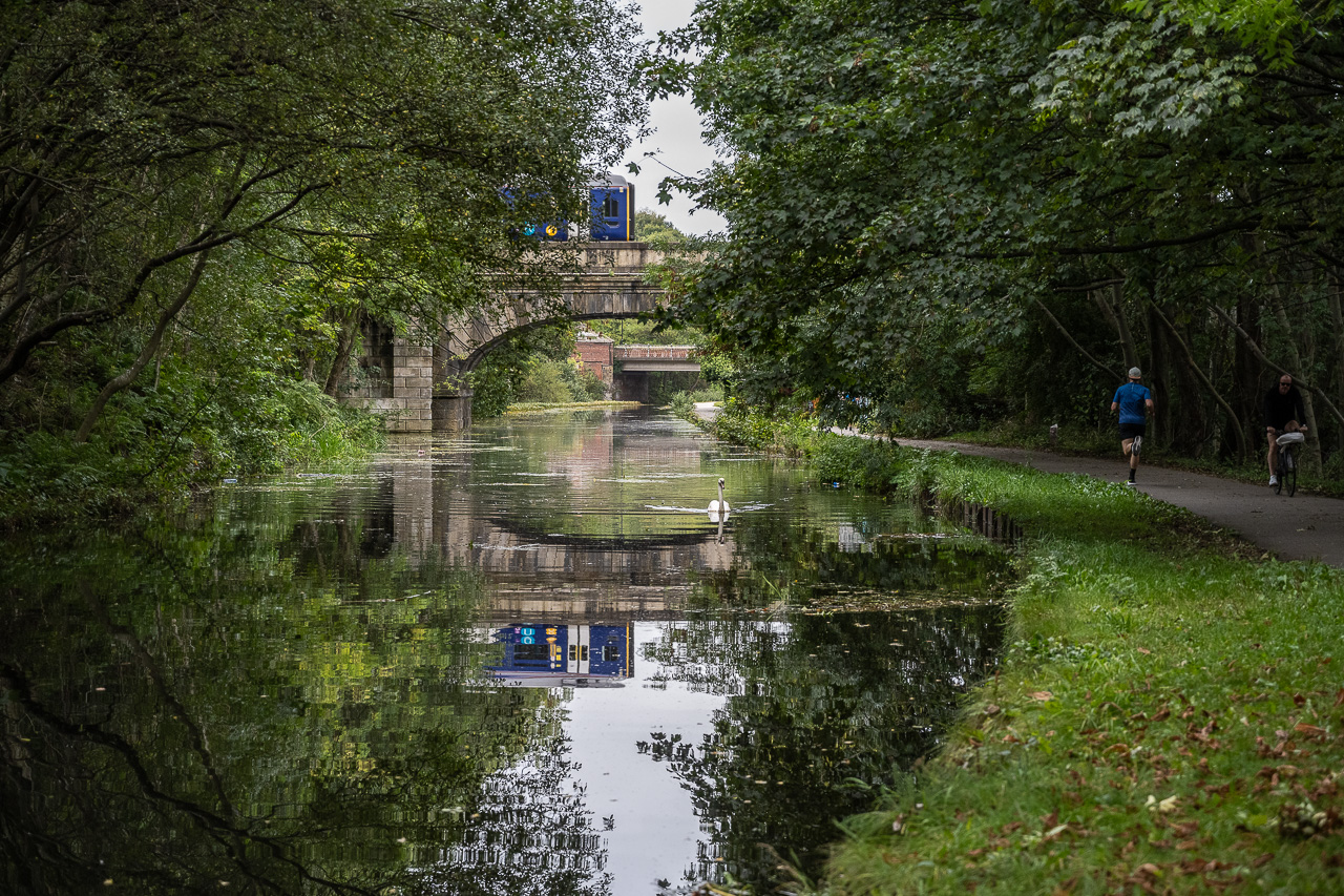 Still Waters Run Deep
Northern Rail Class 158 No. 158909 crosses the Leeds & Liverpool Canal at Kirkstall, Leeds with 2C92, the 12:11 York to Leeds via Harrogate service on 27th September 2023.
