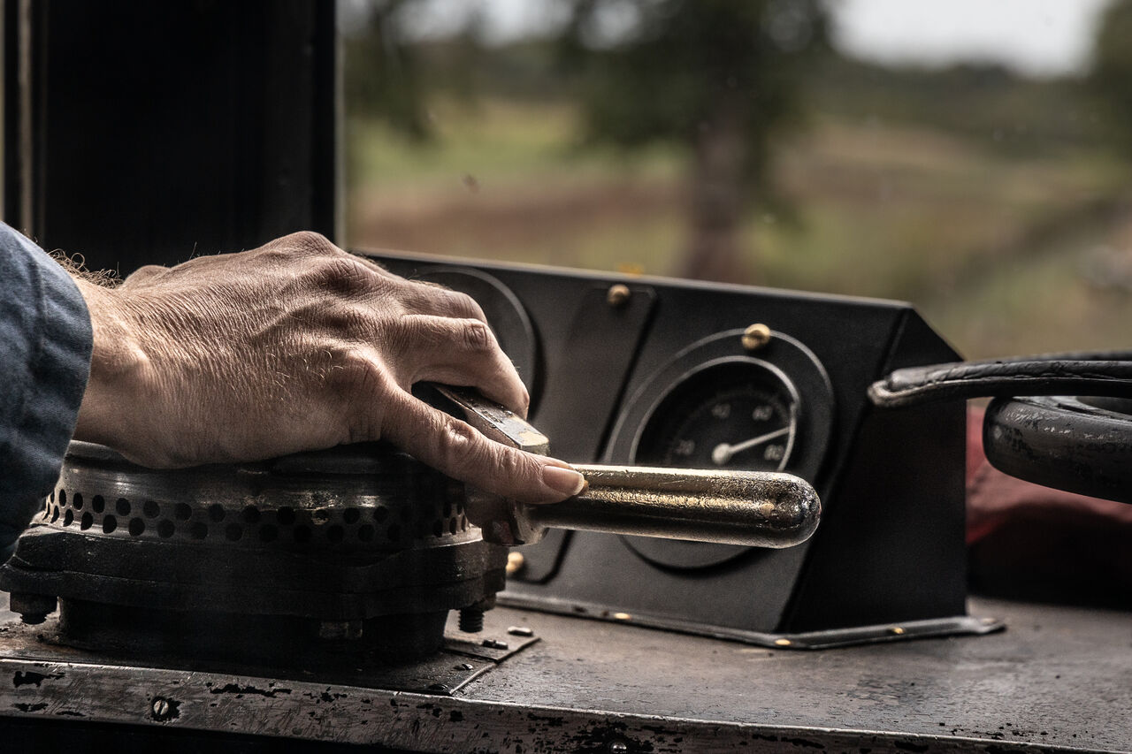 Steady Hand
There’s something wonderfully nostalgic about being able to look into the cab of a DMU and this photograph took me straight back to being a kid. A Class 101 on the North Norfolk Railway.

